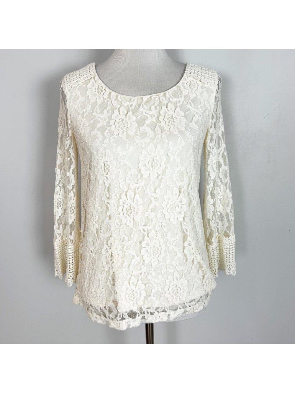 Women’s Y2K‎ Off White Lace Mesh Overlay Bell Sleeve Size XS